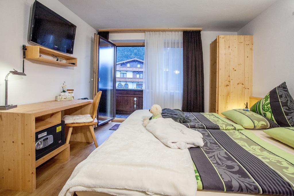 Gaestehaus Waldrand Garni Визинг Экстерьер фото