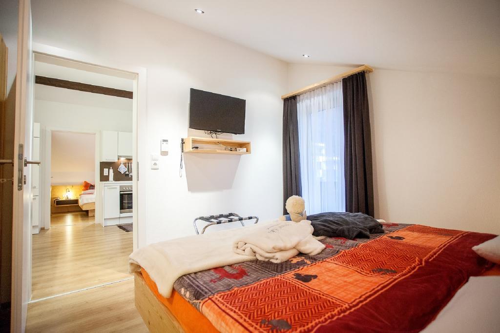 Gaestehaus Waldrand Garni Визинг Экстерьер фото