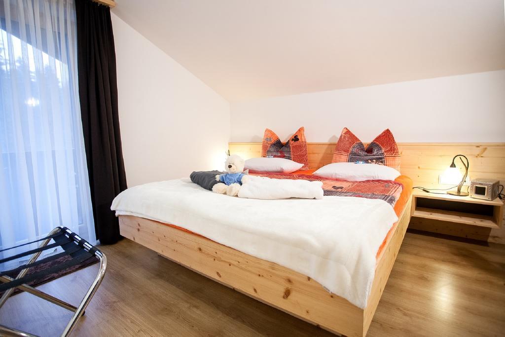 Gaestehaus Waldrand Garni Визинг Экстерьер фото